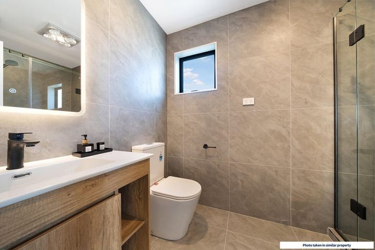 Photo of property in 15 Octans Road, Westgate, 0814