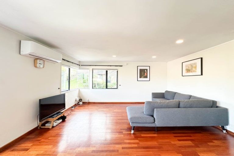 Photo of property in 4/6 Honeysuckle Lane, Mairangi Bay, Auckland, 0630