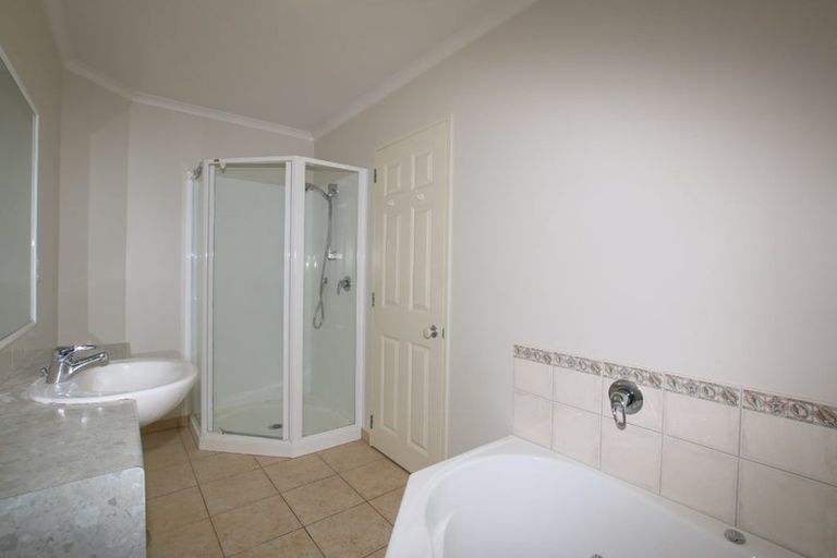 Photo of property in 174 Kyle Road, Greenhithe, Auckland, 0632