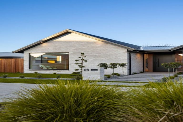 Photo of property in 14 Hugo Shaw Drive, Cambridge, 3434