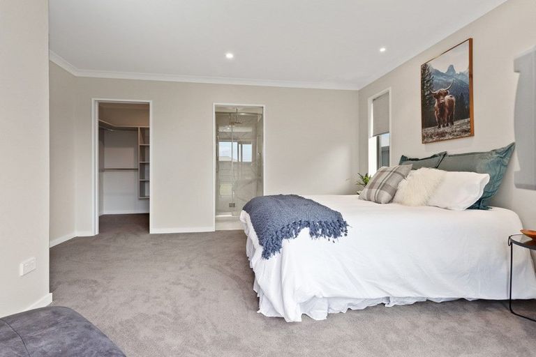 Photo of property in 15 Saint James Place, Rangiora, 7400