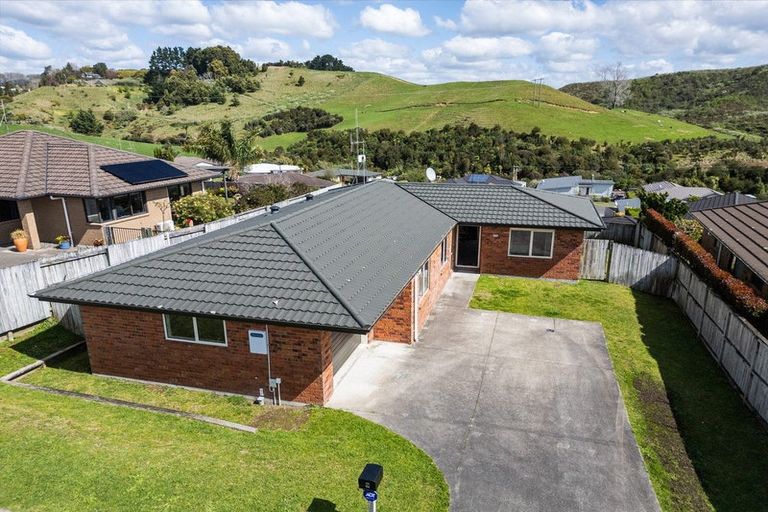Photo of property in 9 Gina Way, Welcome Bay, Tauranga, 3112