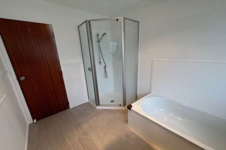 Photo of property in 45 Murvale Drive, Bucklands Beach, Auckland, 2014