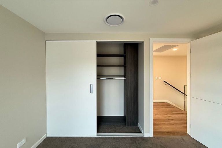 Photo of property in 30b Selwyn Road, Cockle Bay, Auckland, 2014