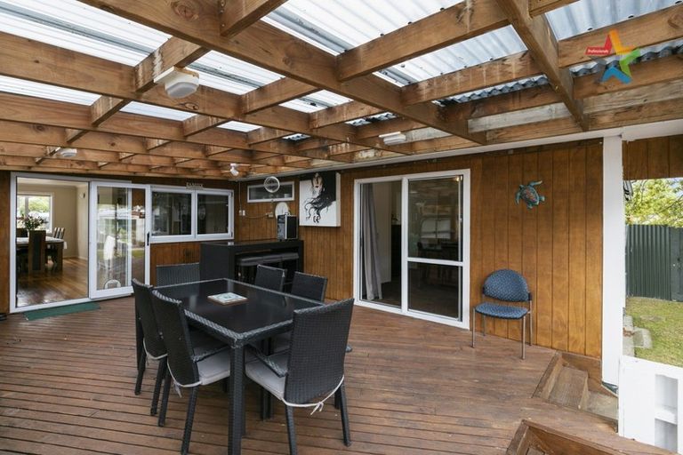 Photo of property in 71 Wellington Road, Wainuiomata, Lower Hutt, 5014