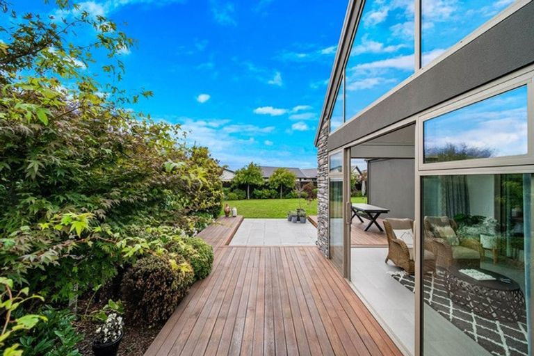 Photo of property in 2 Silver Peaks Drive, West Melton, 7618