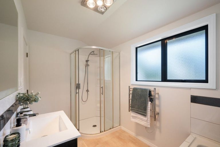 Photo of property in 372 Arapaepae Road South, Levin, 5571