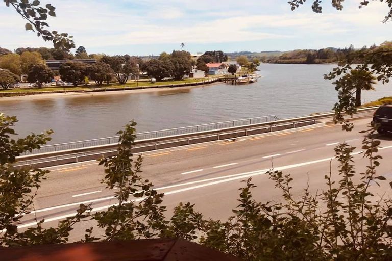 Photo of property in 54 Anzac Parade, Durie Hill, Whanganui, 4500