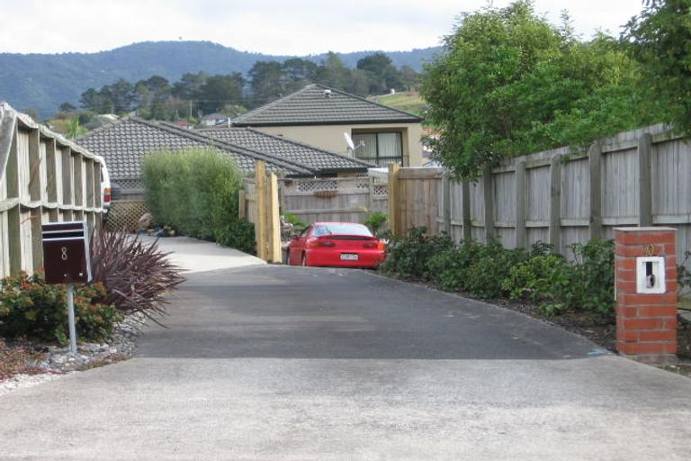 Photo of property in 8 Roy Maloney Drive, Henderson, Auckland, 0612