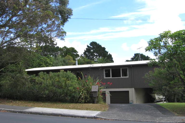 Photo of property in 186 Beach Road, Campbells Bay, Auckland, 0630