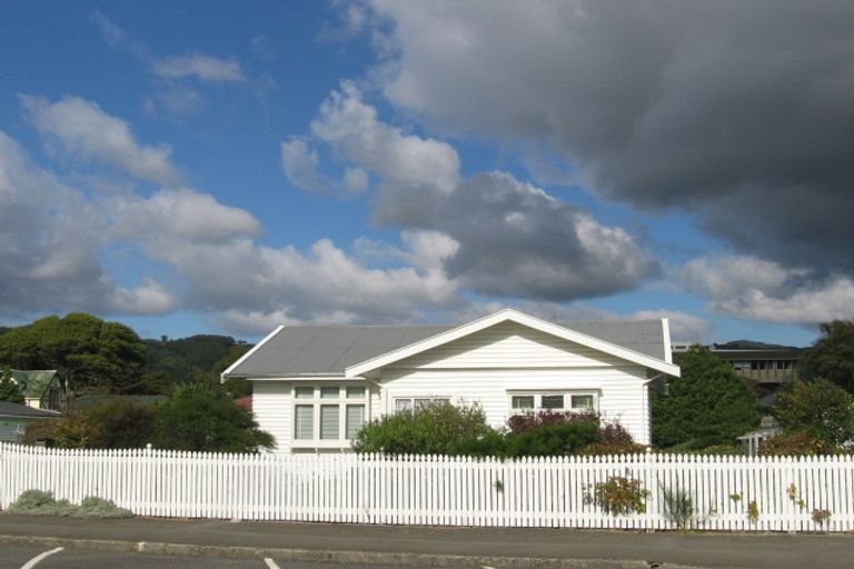 Photo of property in 26 Granville Street, Silverstream, Upper Hutt, 5019