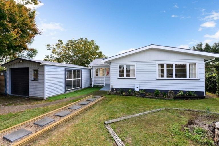 Photo of property in 9 Bettina Road, Fairfield, Hamilton, 3214