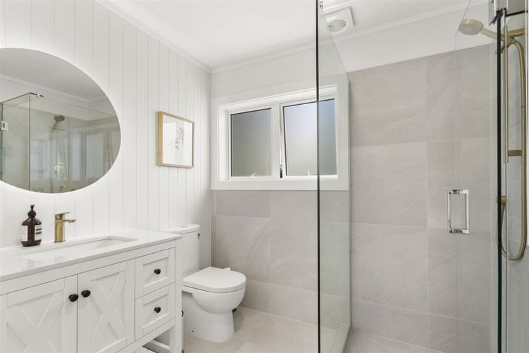 Photo of property in 2/6 Marsh Avenue, Forrest Hill, Auckland, 0620