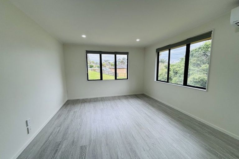 Photo of property in 50 San Valentino Drive, Henderson, Auckland, 0612