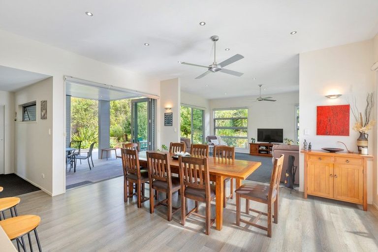 Photo of property in 85 Old Waipu Road, Mangawhai, 0505