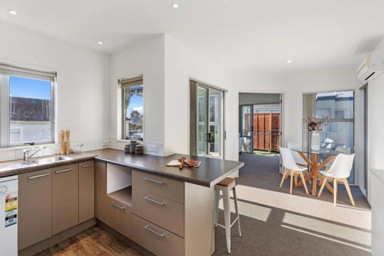 Photo of property in 106a Olliviers Road, Phillipstown, Christchurch, 8011