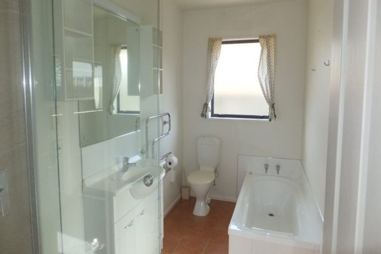 Photo of property in 244a Centaurus Road, Saint Martins, Christchurch, 8022