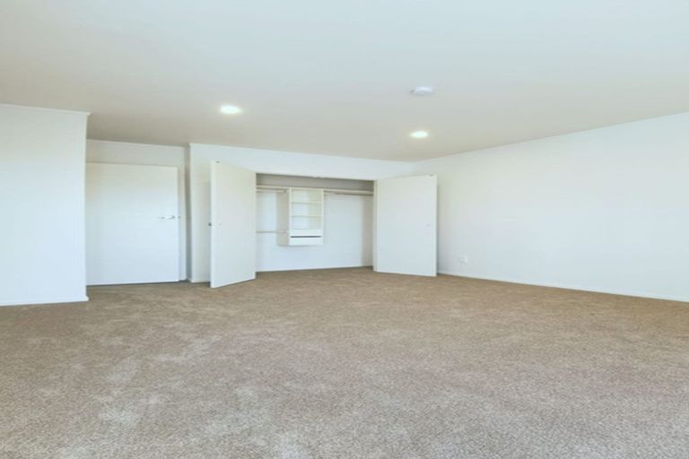 Photo of property in 2/38b Manuka Road, Glenfield, Auckland, 0629