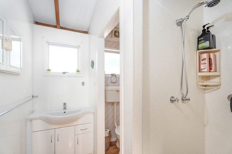 Photo of property in 54 Oyster Drive, Cooks Beach, Whitianga, 3591