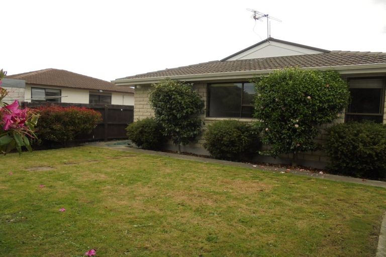Photo of property in 1/204 Grimseys Road, Redwood, Christchurch, 8051
