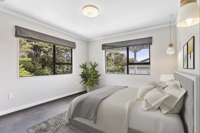 Photo of property in 42 Anne Mclean Drive, Bayview, Auckland, 0629