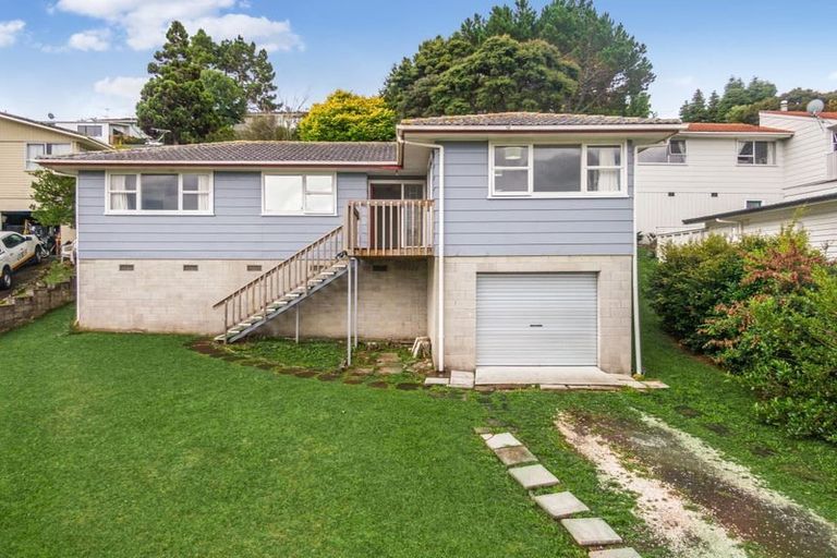 Photo of property in 44 Sequoia Place, Sunnynook, Auckland, 0620