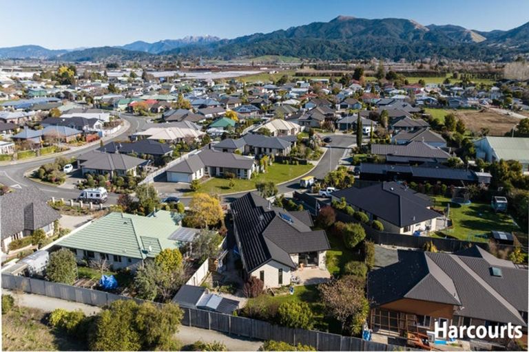 Photo of property in 8 Kakapo Lane, Motueka, 7120