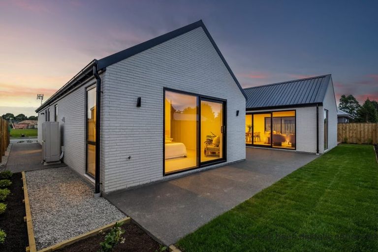 Photo of property in 20 Guinea Drive, Prebbleton, 7676