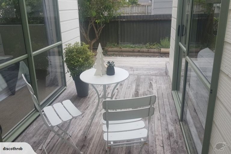 Photo of property in 12a Meadow Drive, Whitianga, 3510