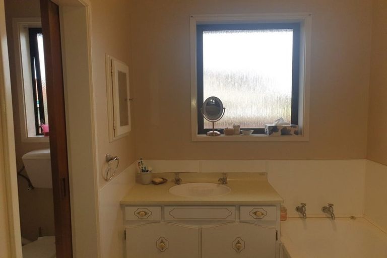 Photo of property in 12 Treffers Avenue, Rangiora, 7400