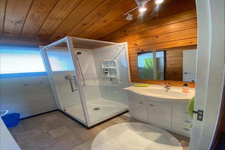 Photo of property in 8 Tiverton Crescent, Whalers Gate, New Plymouth, 4310