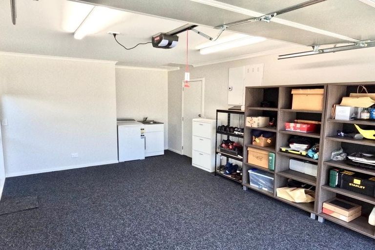 Photo of property in 14 Torea Place, Kenepuru, Porirua, 5022