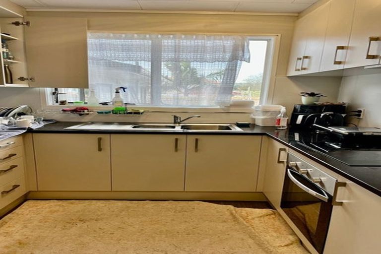 Photo of property in 26 Blanche Way, Half Moon Bay, Auckland, 2012