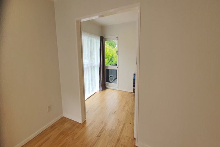 Photo of property in 5 Mcphail Street, Birkdale, Auckland, 0626