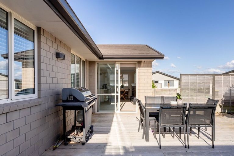 Photo of property in Waterview Estate, 86/4 Greystone Place, Omokoroa, 3114