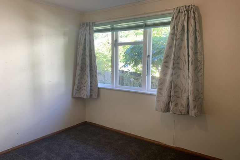 Photo of property in 8 Ngahue Crescent, Elsdon, Porirua, 5022