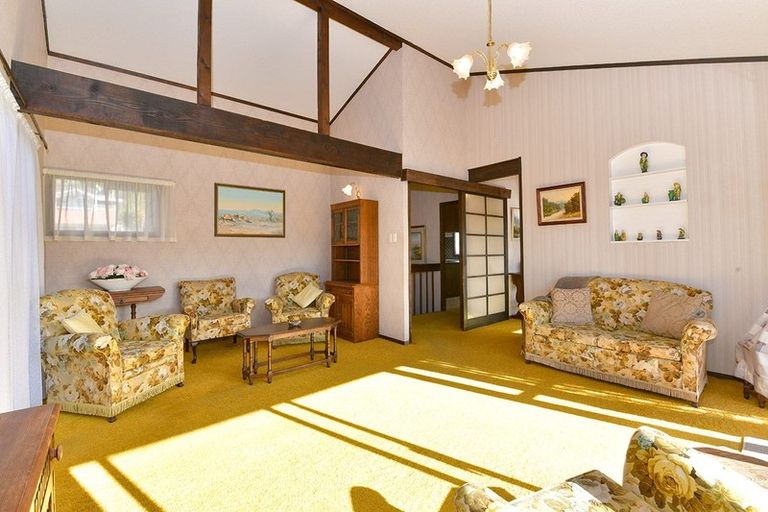 Photo of property in 47 Stapleford Crescent, Browns Bay, Auckland, 0630