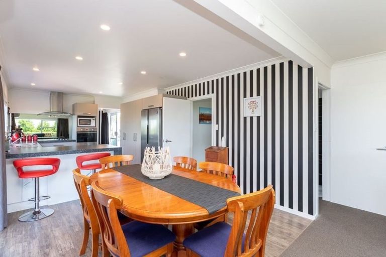 Photo of property in 12 Raynes Road, Rukuhia, Hamilton, 3282