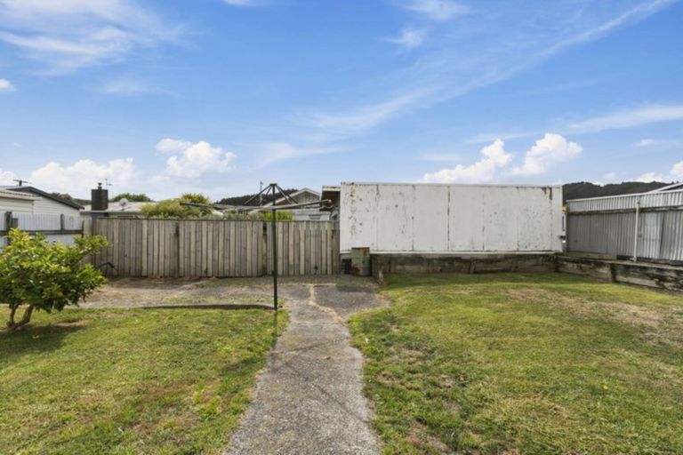 Photo of property in 38 Karamu Crescent, Wainuiomata, Lower Hutt, 5014