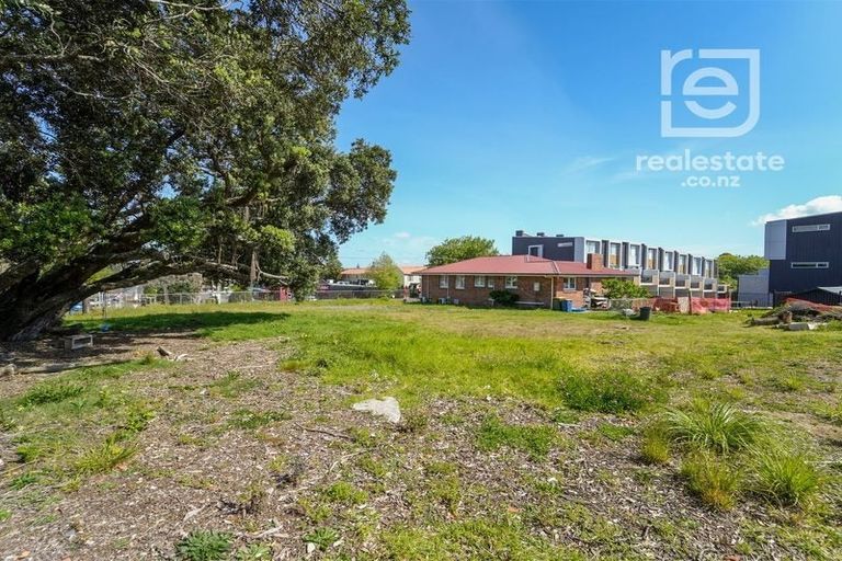 Photo of property in 40 Rankin Avenue, New Lynn, Auckland, 0600