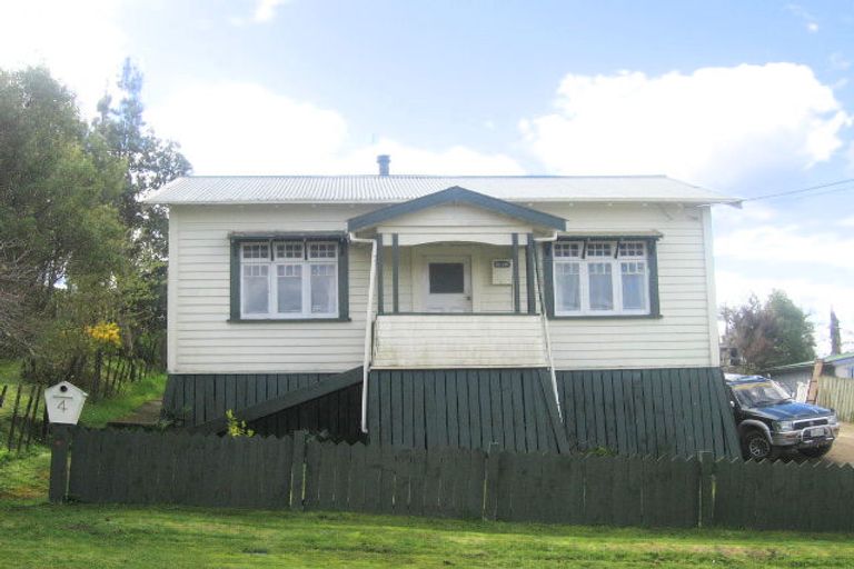 Photo of property in 4 Union Street, Hikurangi, 0114