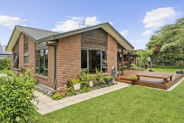 Photo of property in 71 Taylor Street, Cambridge, 3434