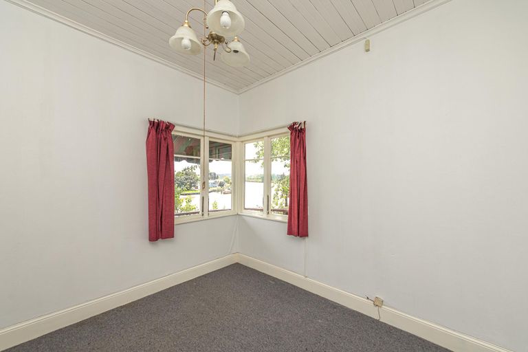 Photo of property in 54 Anzac Parade, Durie Hill, Whanganui, 4500