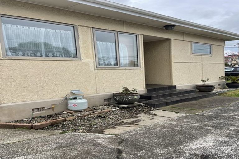 Photo of property in 1/35 Fitzroy Street, Papatoetoe, Auckland, 2104