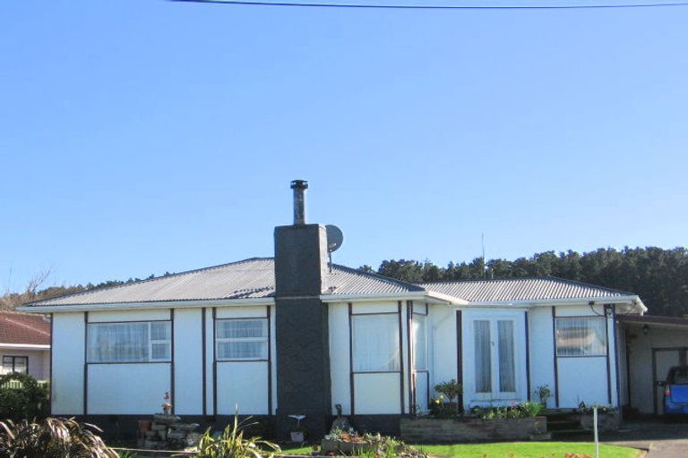 Photo of property in 5 Andrews Street, Foxton Beach, Foxton, 4815