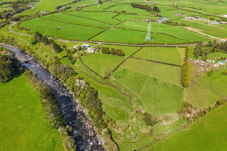 Photo of property in 59 Alfred Road, Egmont Village, New Plymouth, 4371