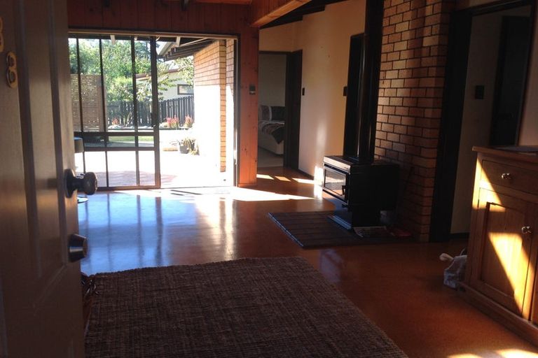 Photo of property in 138 Williams Street, Cambridge, 3434