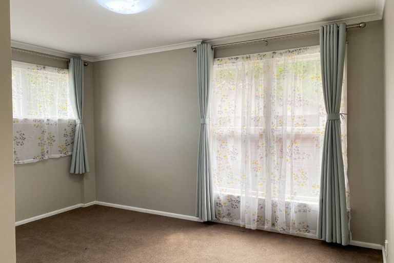 Photo of property in 5 Nyton Place, Bryndwr, Christchurch, 8053