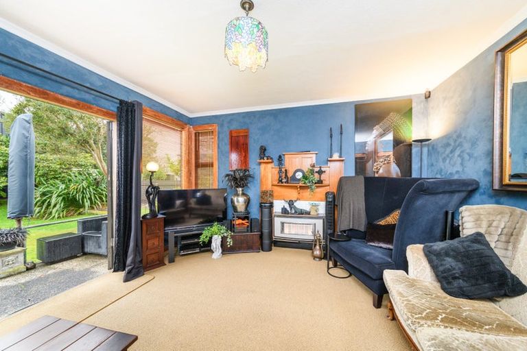 Photo of property in 497 Featherston Street, Roslyn, Palmerston North, 4414