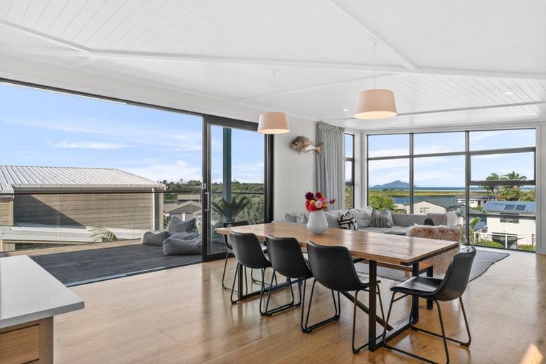 Photo of property in 13 Riverview Place, Waipu, 0582